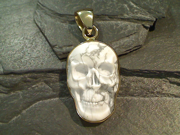 Howlite, Alchemia Skull Pendant