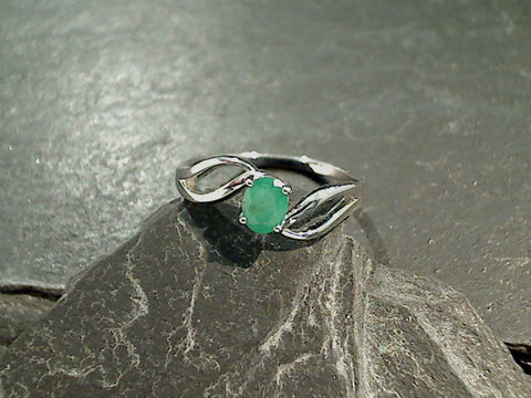 Size 9 Emerald, Rhodium Plated Sterling Ring