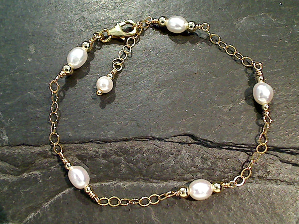 6.5" - 7.5" Pearl, Gold Filled Bracelet