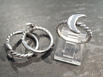 Size 6.75 Sterling Silver Crescent Moon Ring
