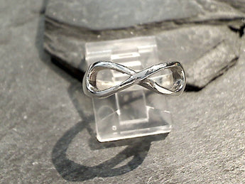 Size 8.75 Sterling Silver Infinity Ring