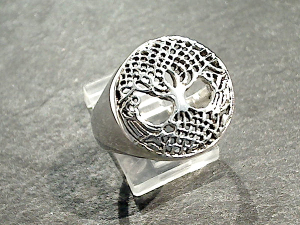 Size 7.75 Sterling Silver Tree of Life Ring