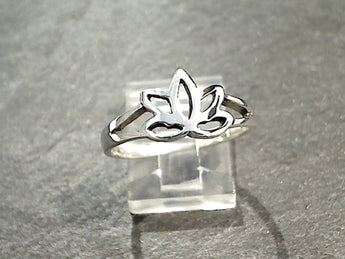 Size 7 Sterling Silver Lotus Ring