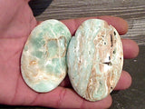 Caribbean Calcite 90g - 100g Palm Stone