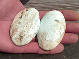 Caribbean Calcite 90g - 100g Palm Stone
