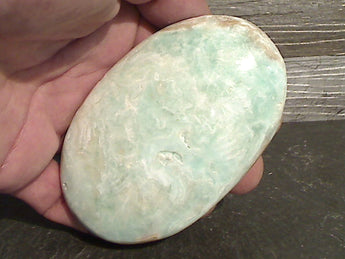Caribbean Calcite 245g Palm Stone