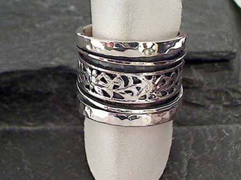 Size 7.5 Sterling Silver Spinner Ring