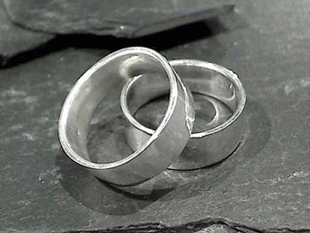 Size 13.5 Sterling 7.5mm x 1.25mm Ring