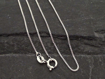 16" Thin Gauge .9mm Box Chain - Sterling Silver